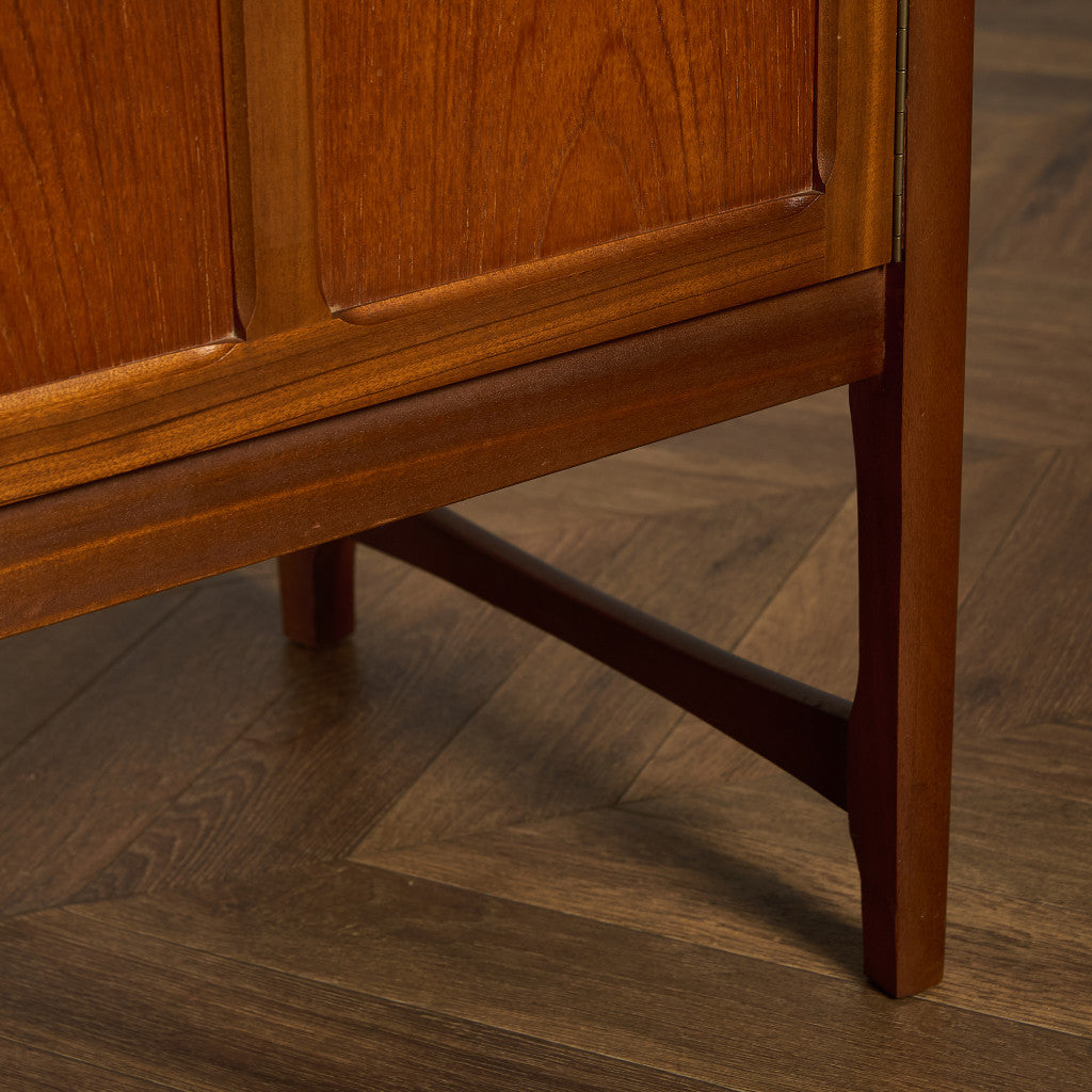 十字扉 ヴィンテージ サイドボード