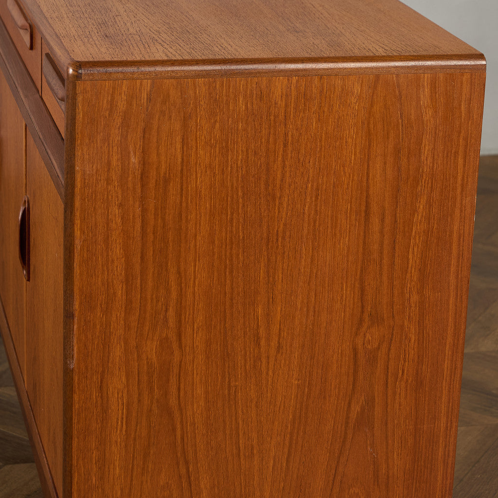 Fresco ヴィンテージ 脚付き サイドボード (4072)