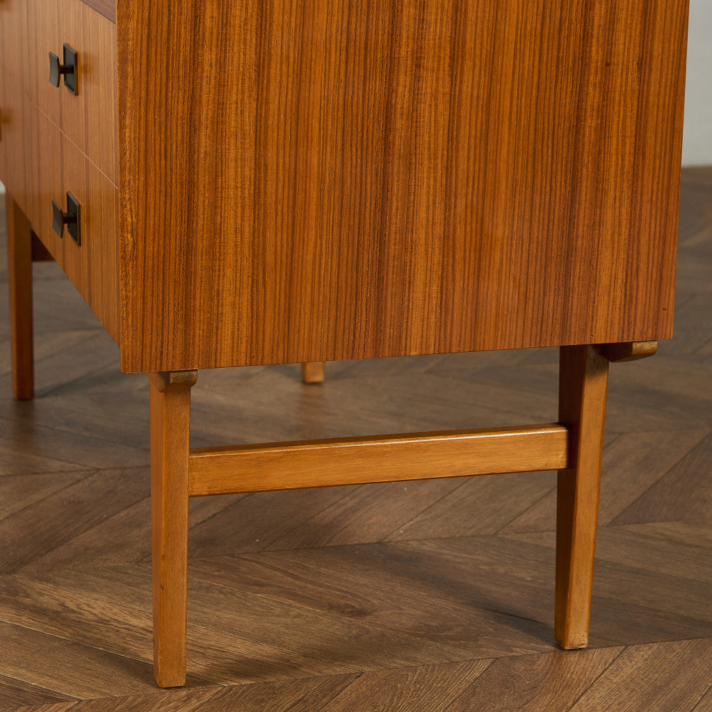 Limelight ヴィンテージ サイドボード