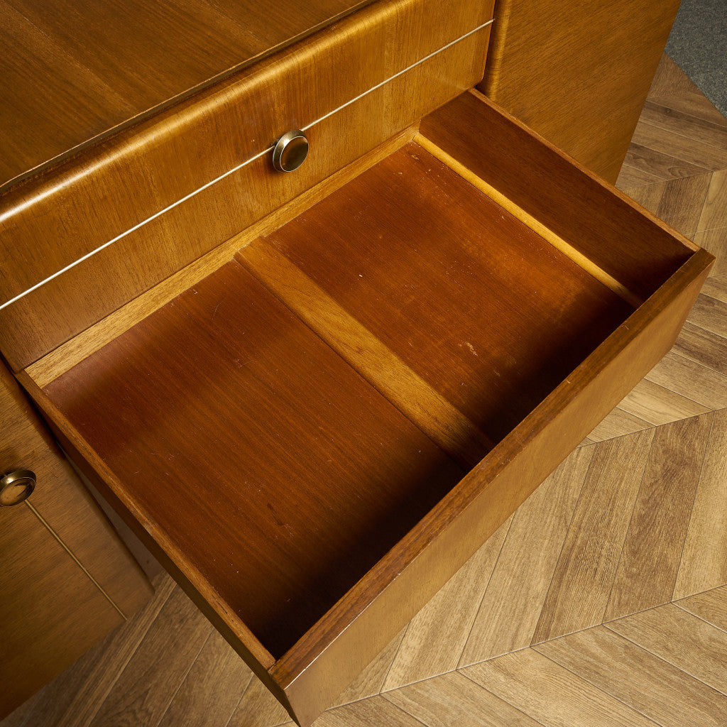 英国ヴィンテージ サイドボード