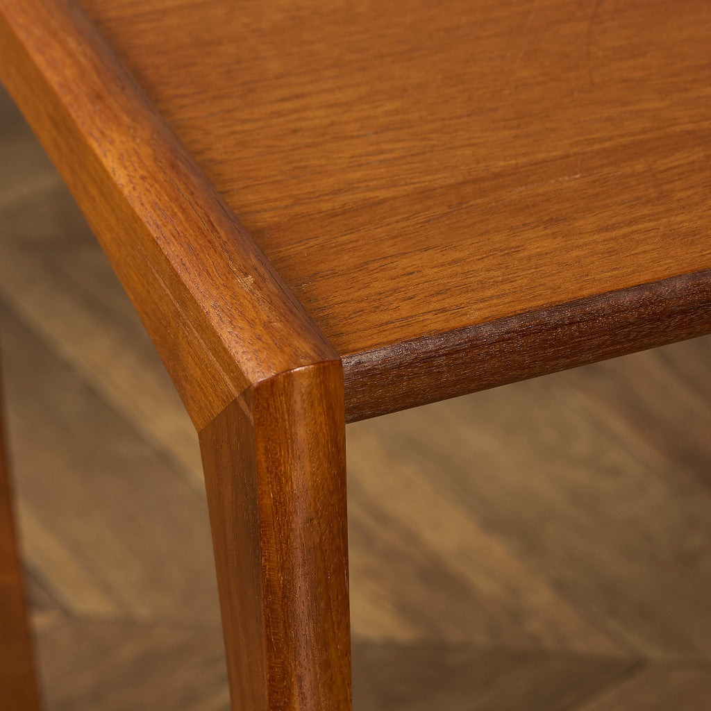 Quadrille ヴィンテージ ネストテーブル