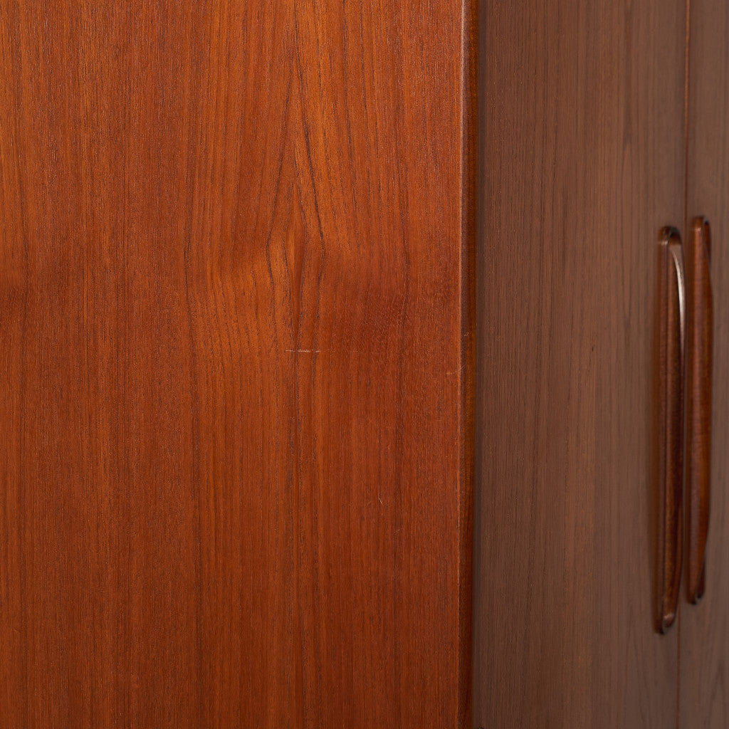 Fresco 2ドア ワードローブ (2100D)