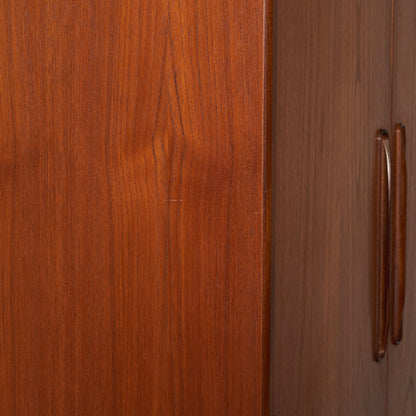 Fresco 2ドア ワードローブ (2100D)