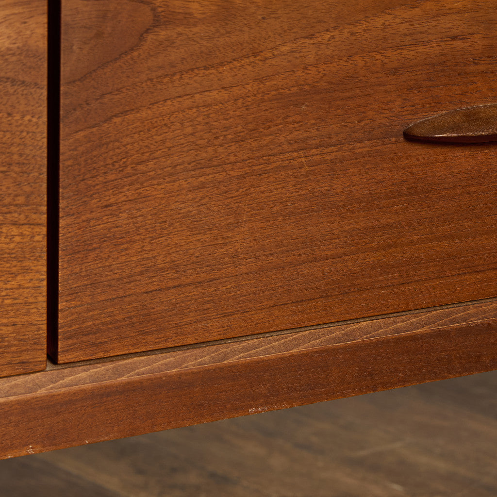 イギリス ヴィンテージ サイドボード