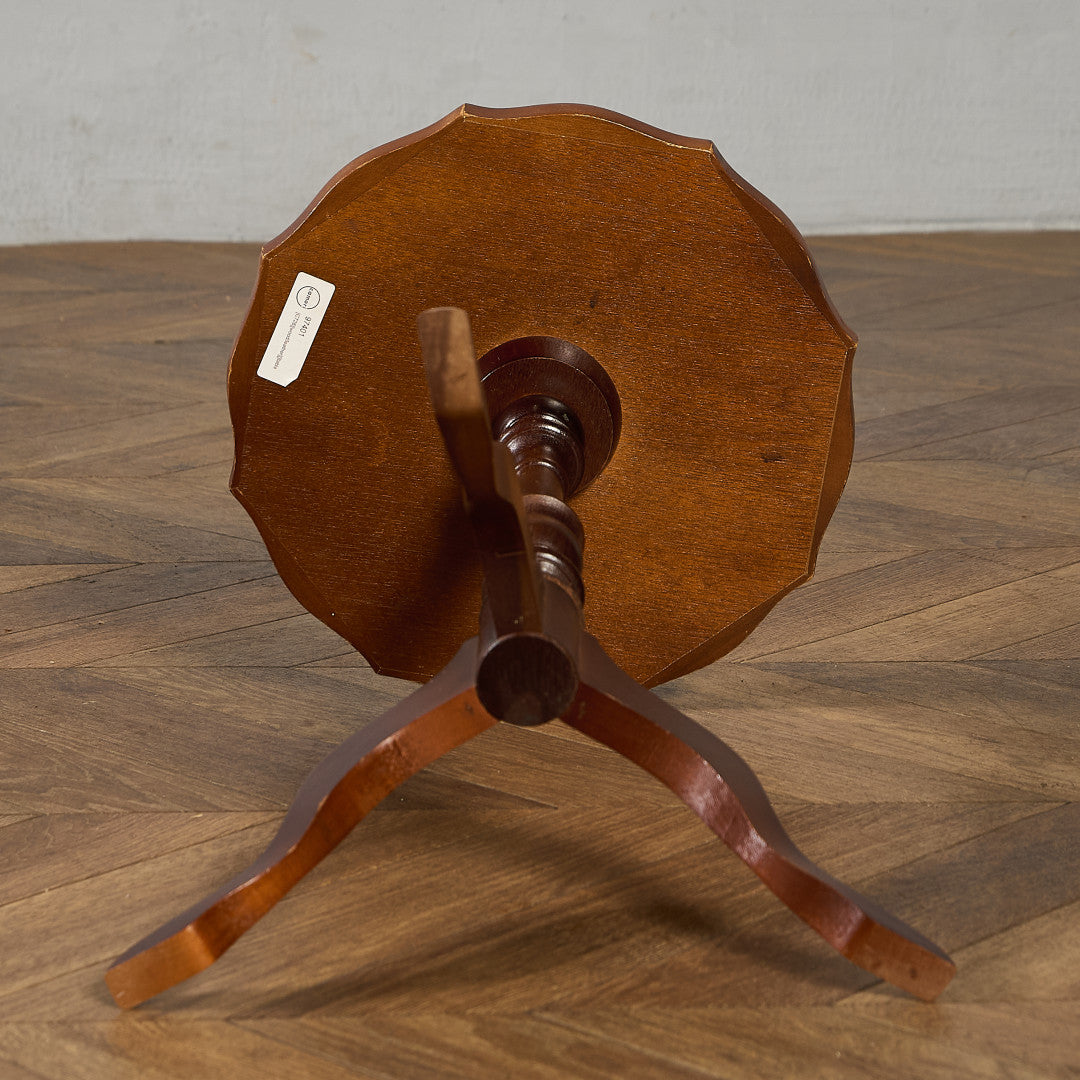 英国 クラシック ワインテーブル