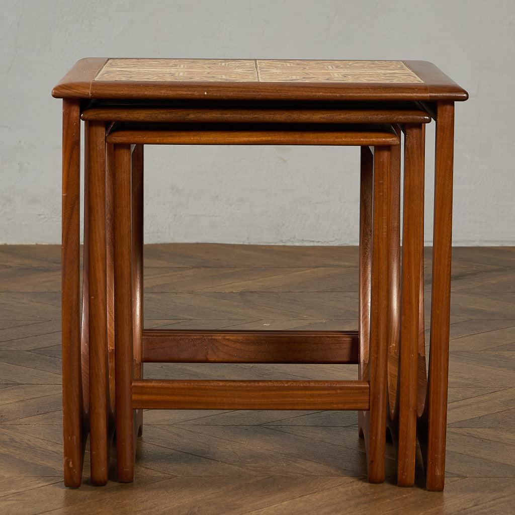 Astro ヴィンテージ タイルトップ ネストテーブル (3552D)