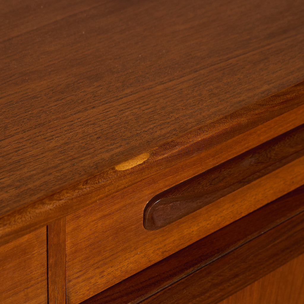 Fresco ヴィンテージ サイドボード カスタム アイアン ヘアピンレッグ