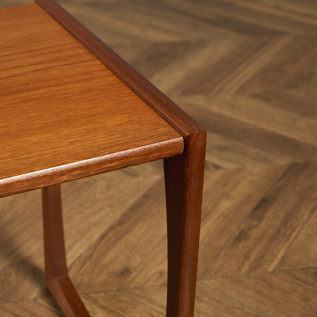 Quadrille ヴィンテージ ネストテーブル