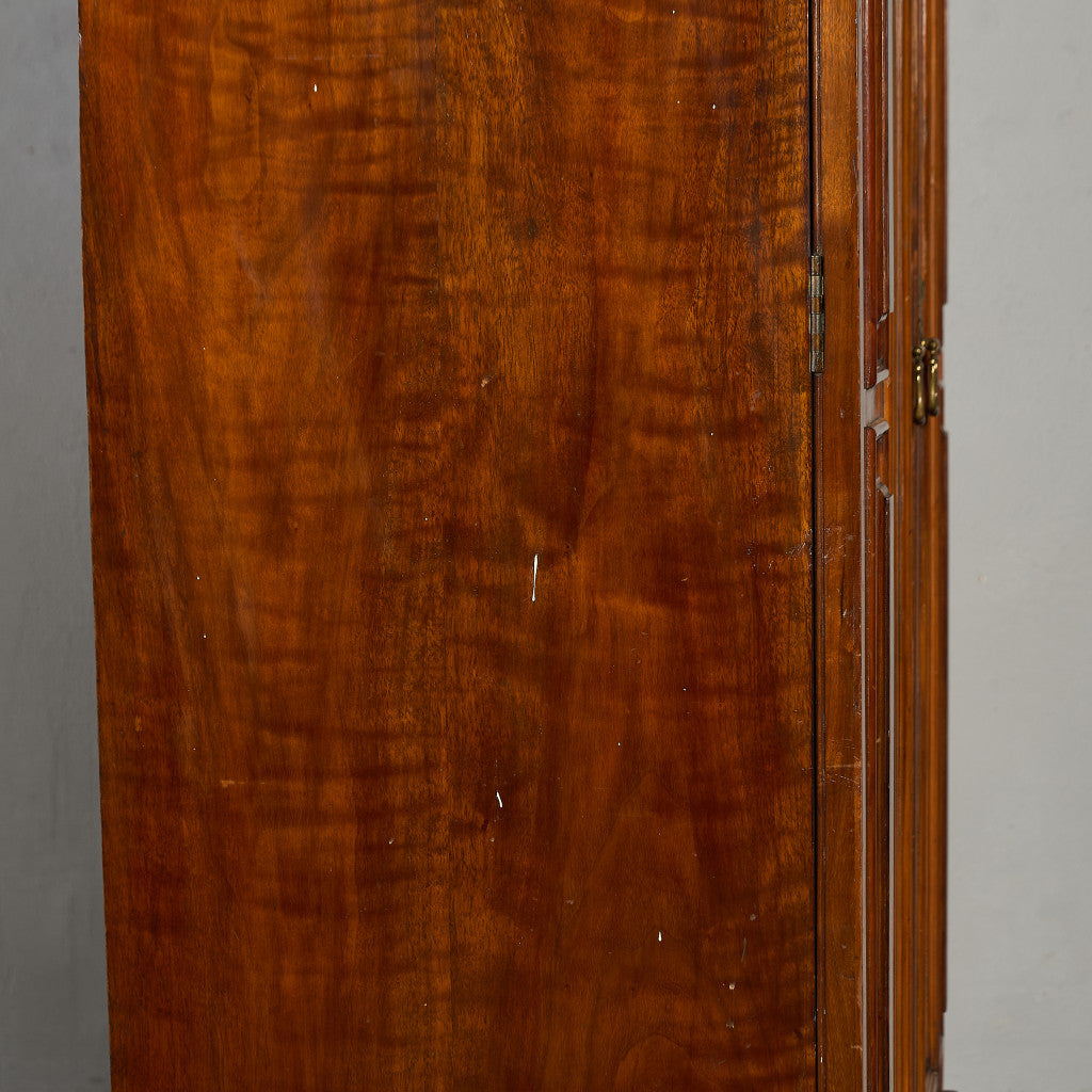 英国 アンティーク ワードローブ