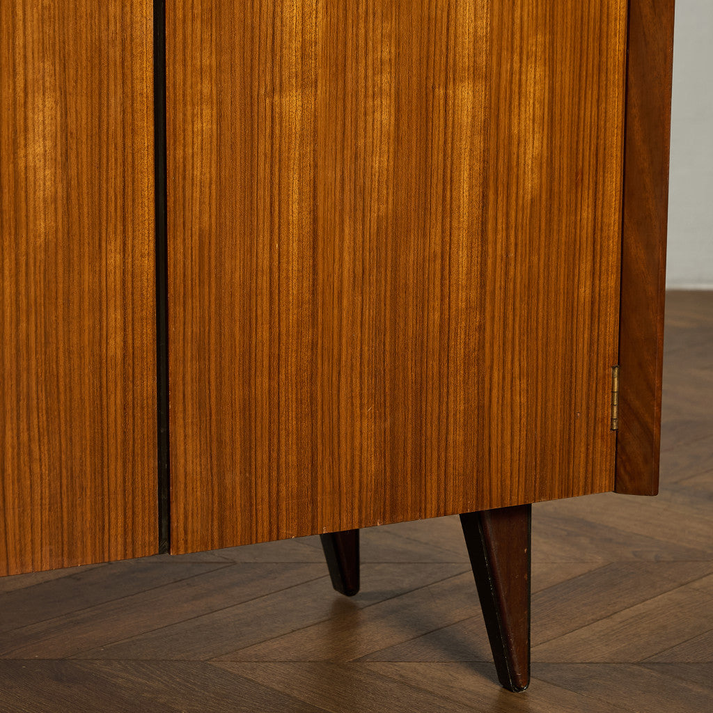 ヴィンテージ ワードローブ