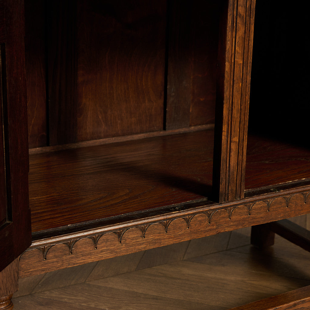 英国 クラシック コートカップボード