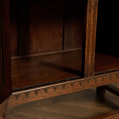 英国 クラシック コートカップボード