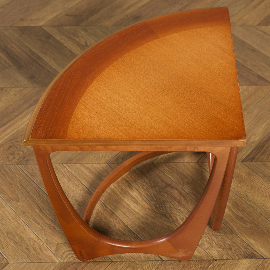 ヴィンテージ ガラストップ ネスト コーヒーテーブル