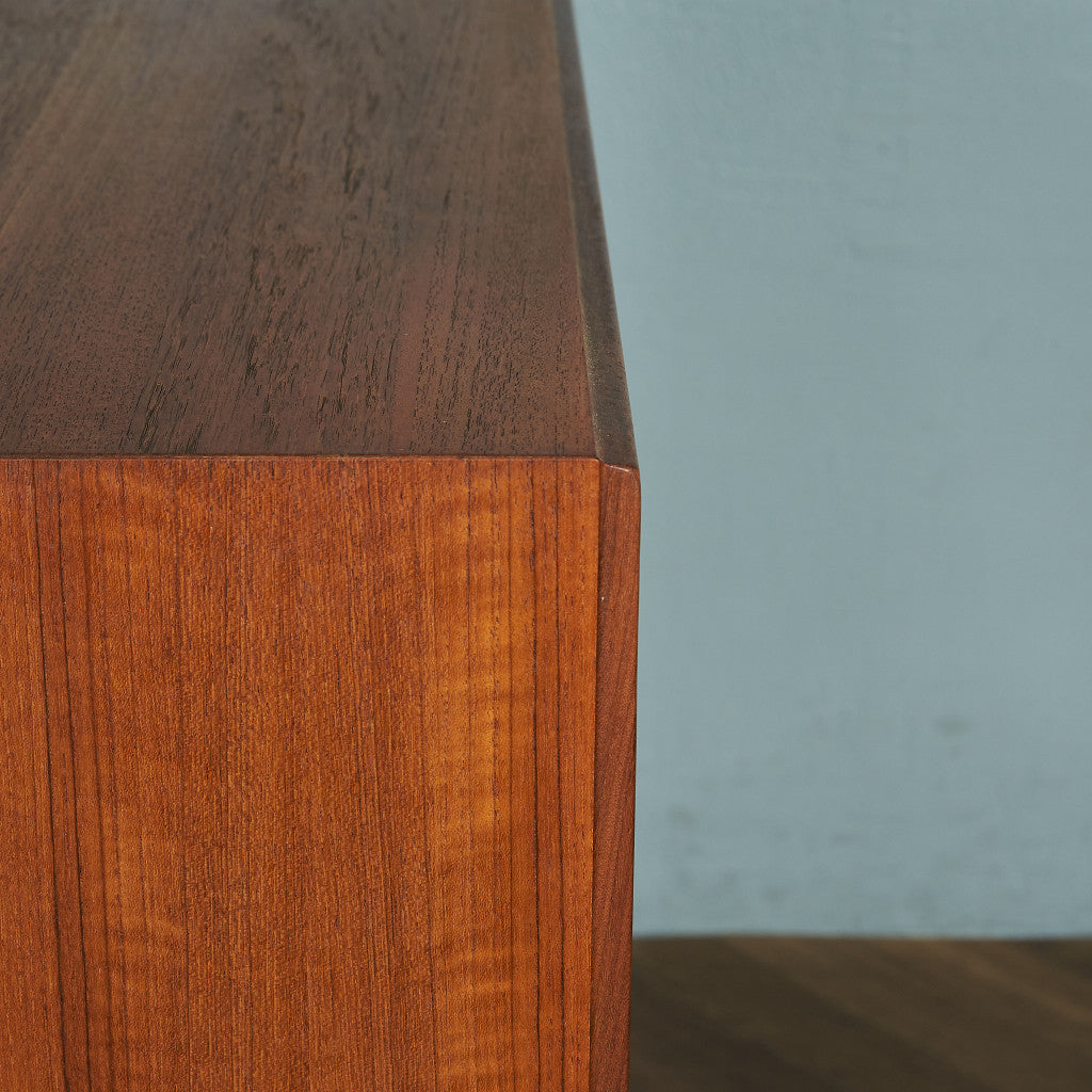 Form FIVE ヴィンテージ ブックケース / カスタム アイアンヘアピンレッグ