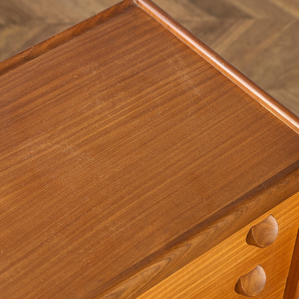 ヴィンテージ 6段チェスト