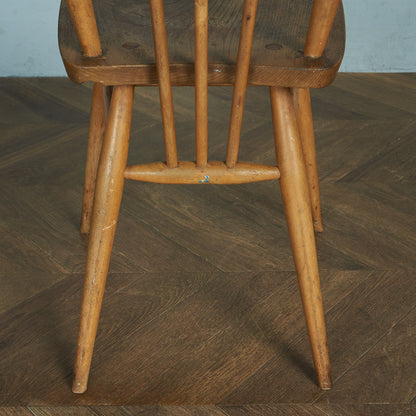 スティックバックチェア