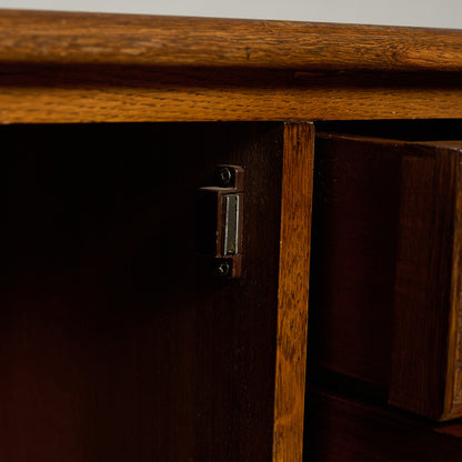 英国 クラシック サイドキャビネット サイドテーブル