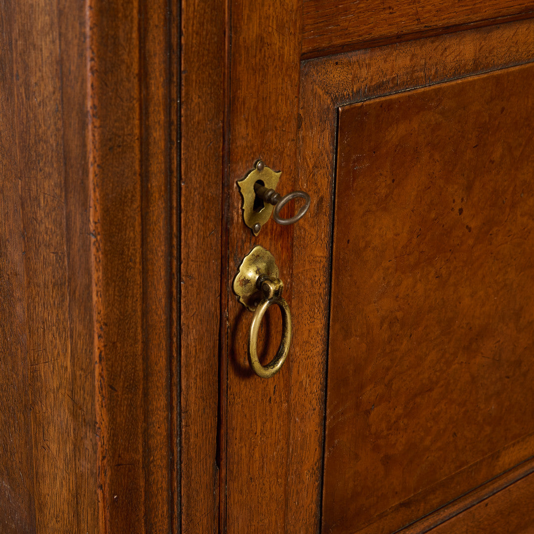 英国 クラシック ワードロープ