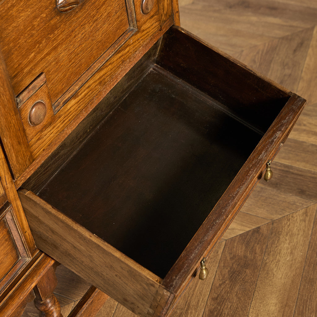 英国 クラシック キャビネット