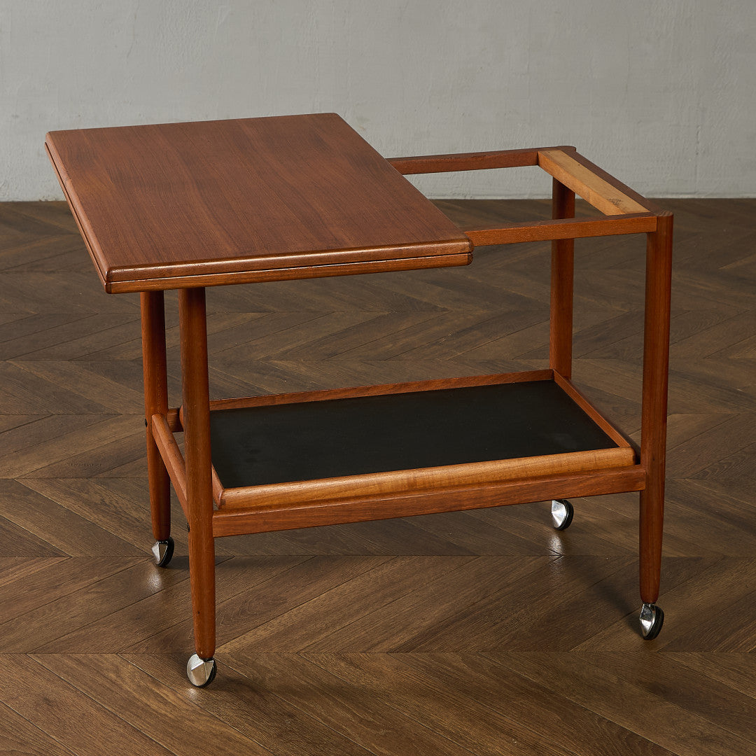 英国 ヴィンテージ ターンリーフ ティートロリー