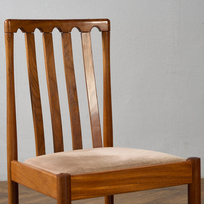 スラットバックチェア