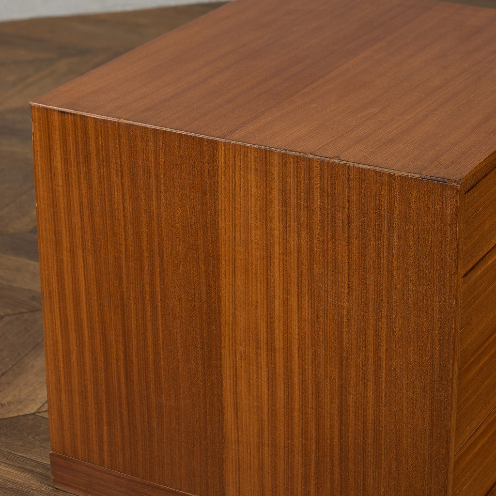 英国 ヴィンテージ 4段 サイドチェスト