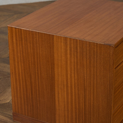 英国 ヴィンテージ 4段 サイドチェスト