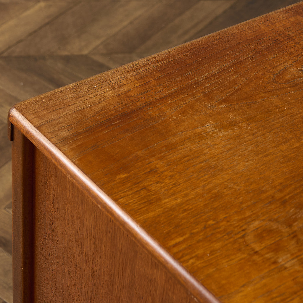 ヴィンテージ サークル サイドボード