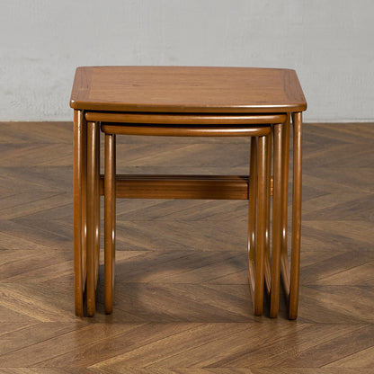 Burlington ネストテーブル