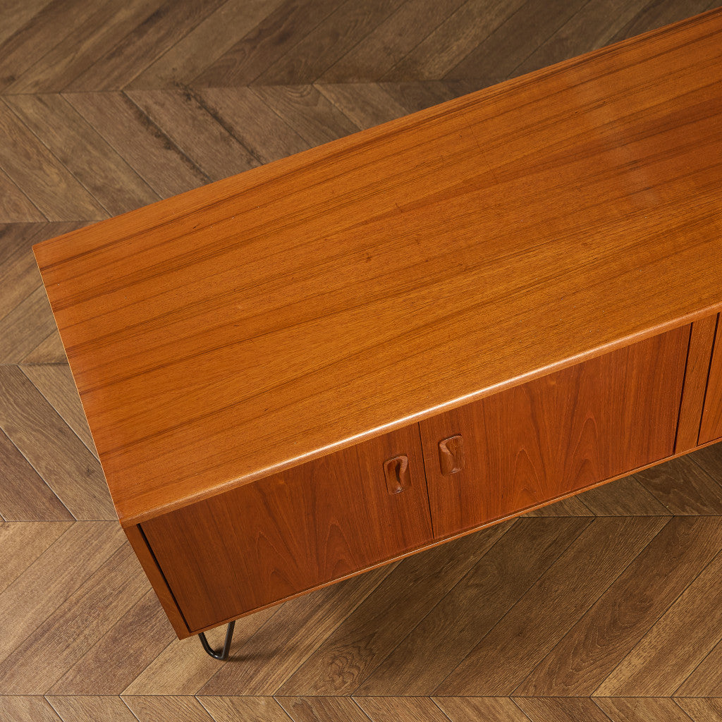 Fresco ヴィンテージ サイドボード カスタム アイアン ヘアピンレッグ