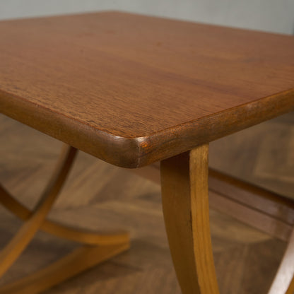 ネストテーブル