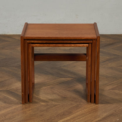 Quadrille ヴィンテージ ネストテーブル