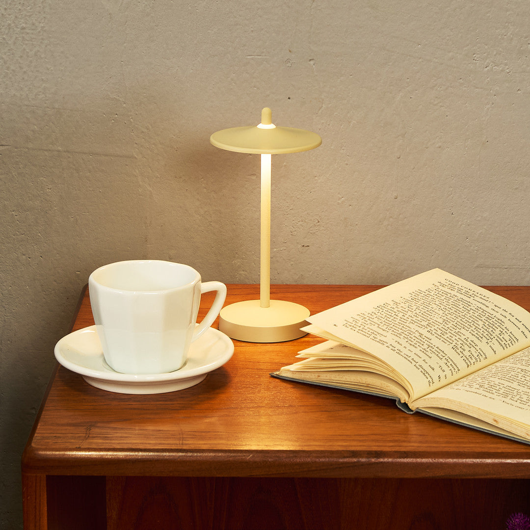 Pala ポータブルランプ / sand beige