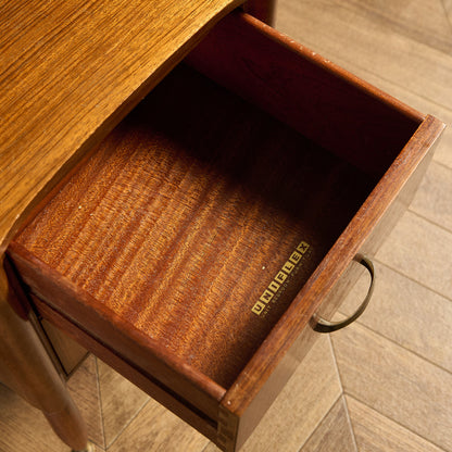 ヴィンテージ ベッドサイド キャビネット