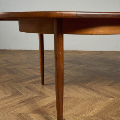 ヴィンテージ エクステンション オーバルダイニングテーブル