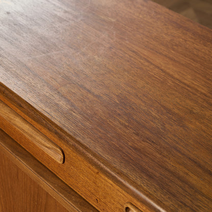 Fresco ヴィンテージ 脚付き サイドボード (4072)