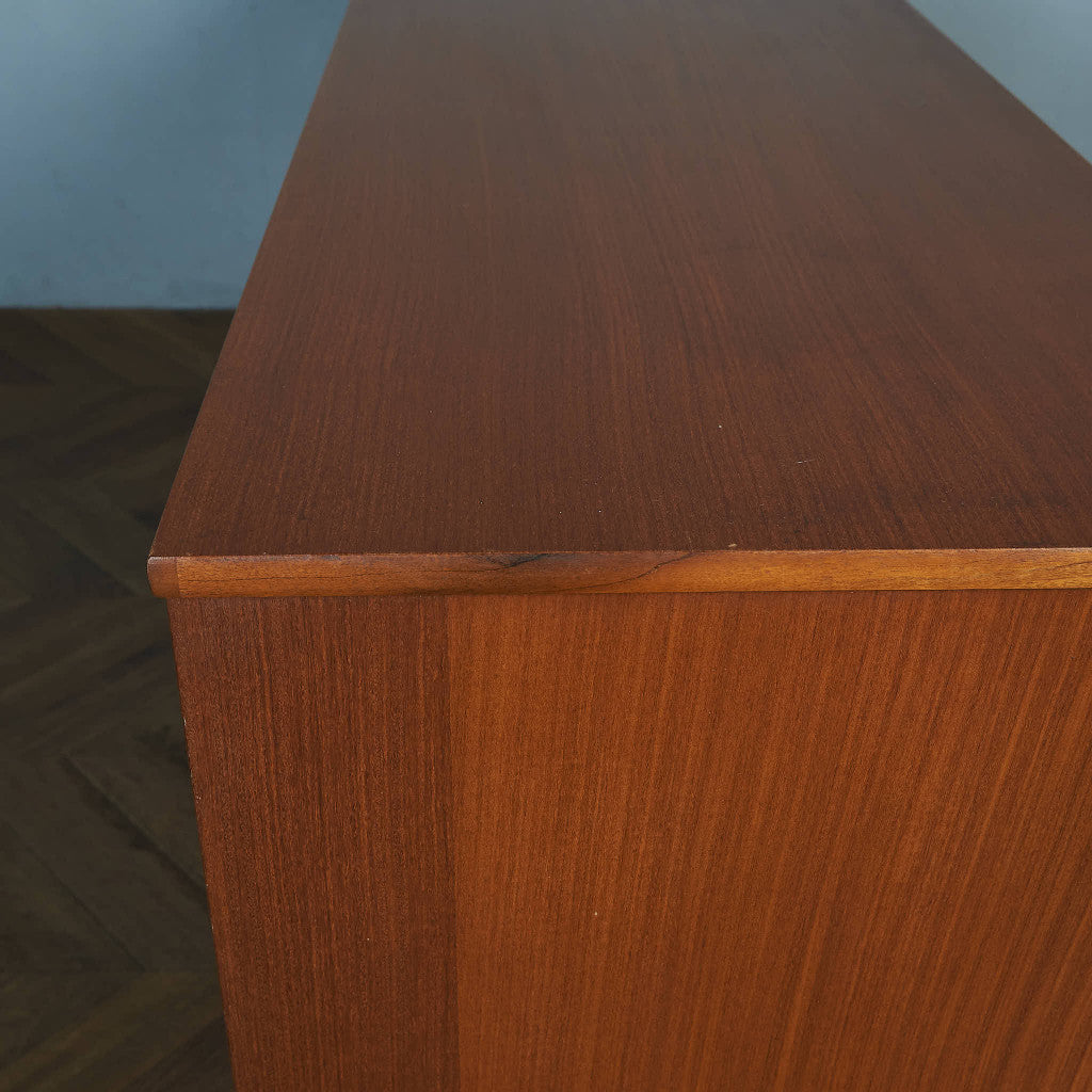 イギリスヴィンテージ サイドボード / カップボード