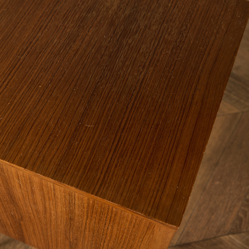 ヴィンテージ ベッドサイド キャビネット