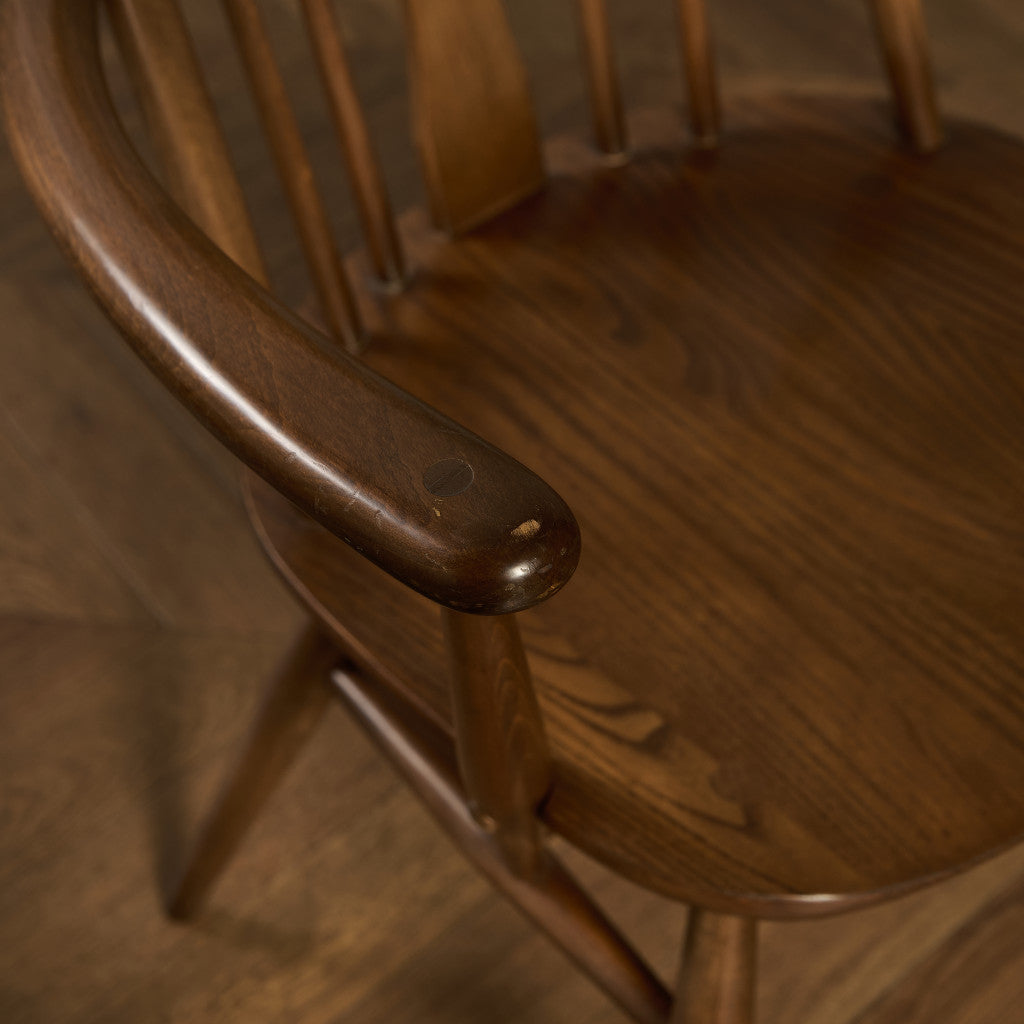 スワンバック アームチェア