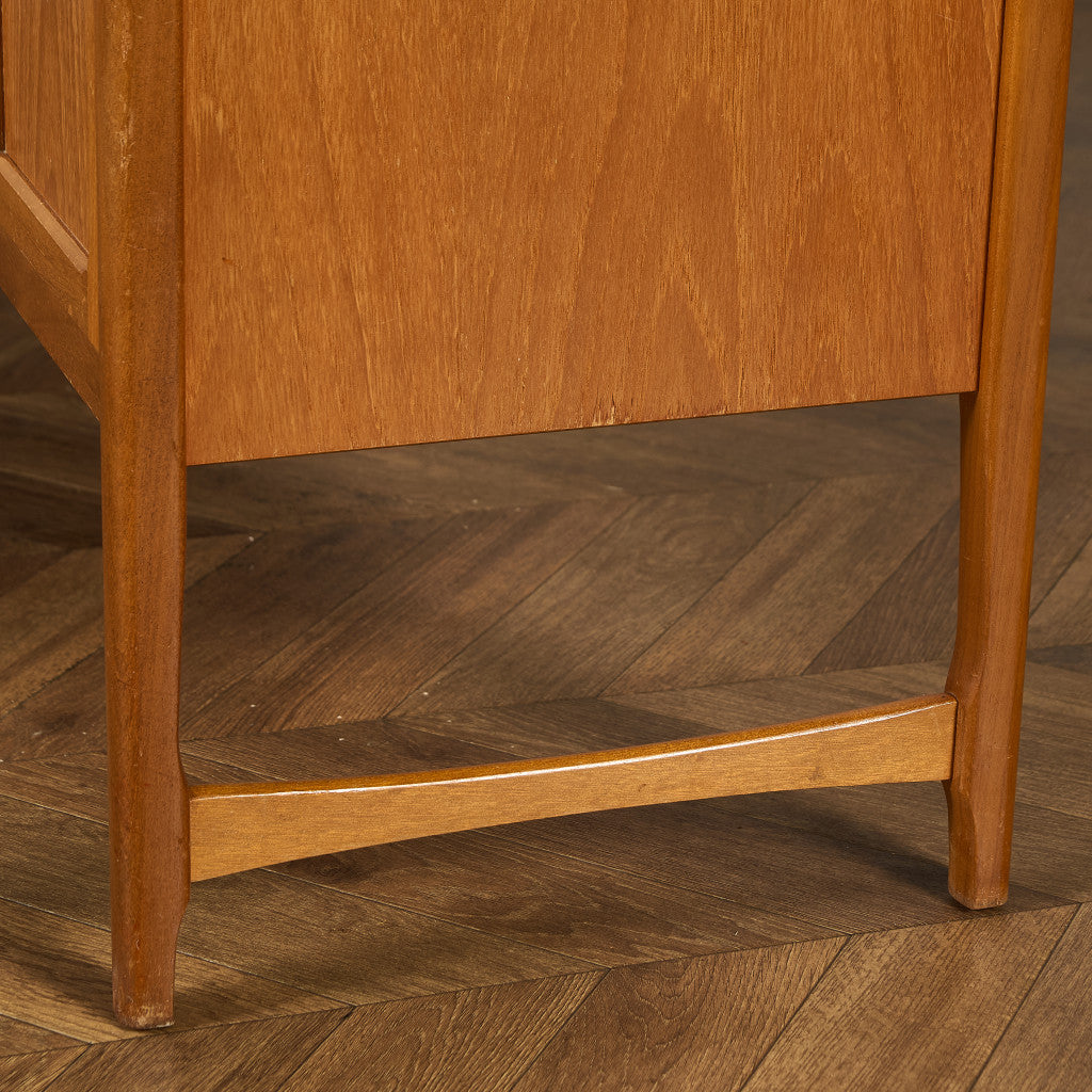 十字扉 ヴィンテージ サイドボード