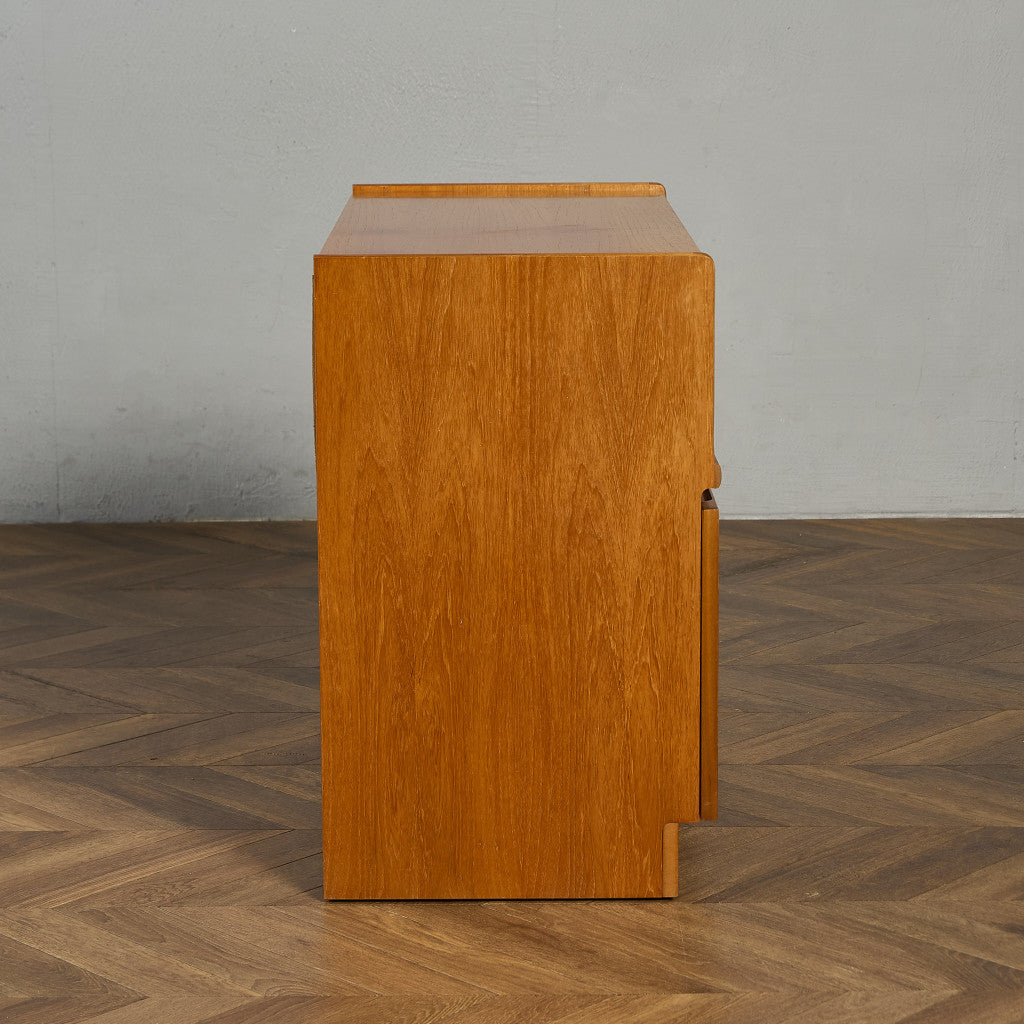 十字扉 ヴィンテージ キャビネット