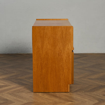 十字扉 ヴィンテージ キャビネット