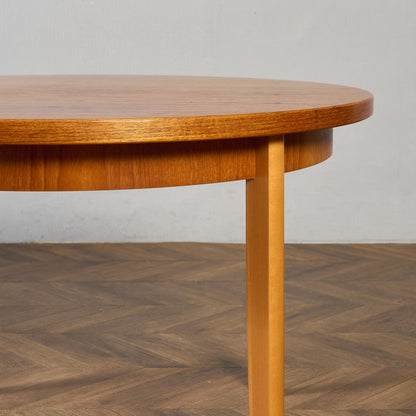 旧東ドイツ ヴィンテージ ラウンド ダイニングテーブル #95593