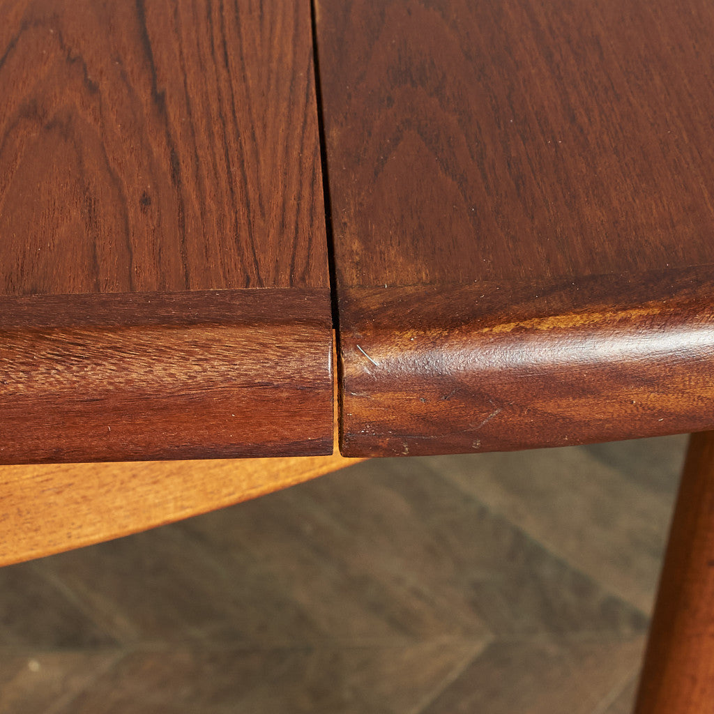 G-PLAN Extension Round Dining Table #72080