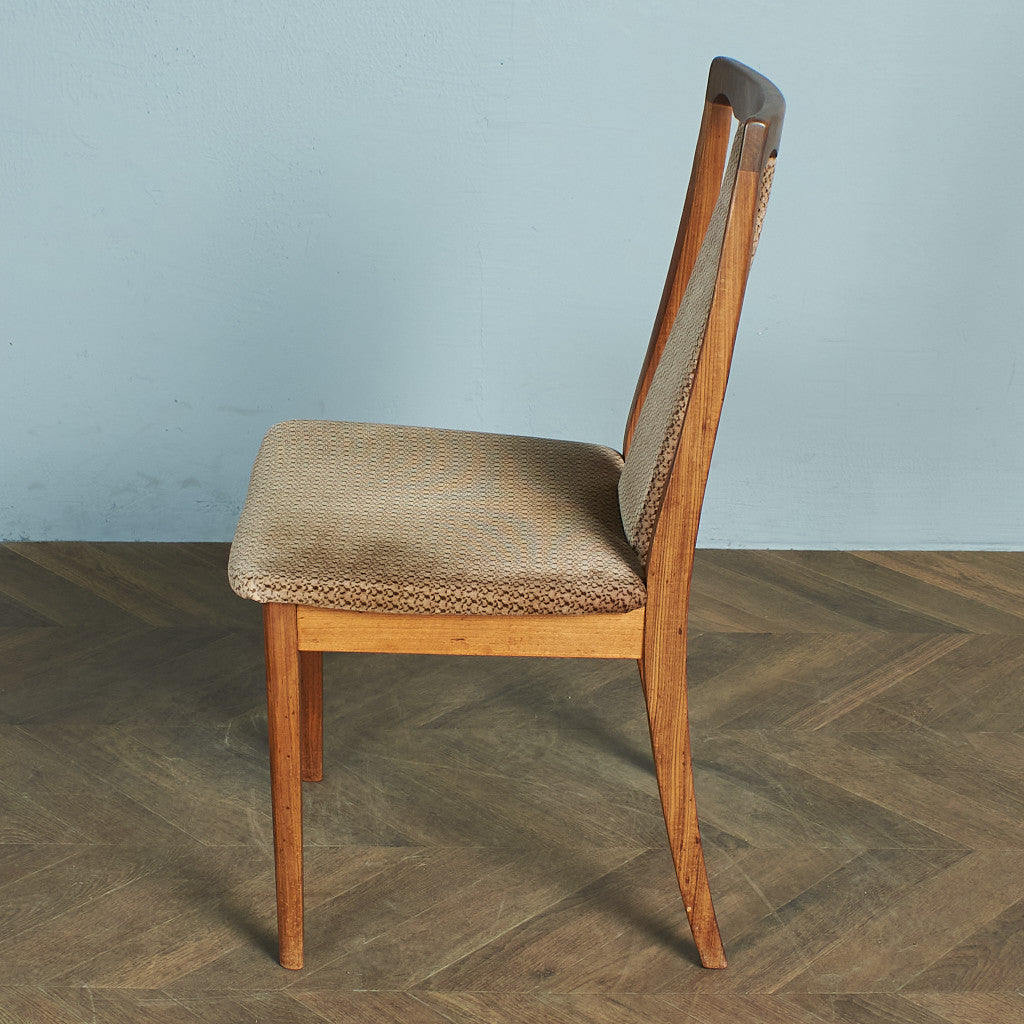 Fresco パッドバックダイニングチェア(Carver Chair 4566D)