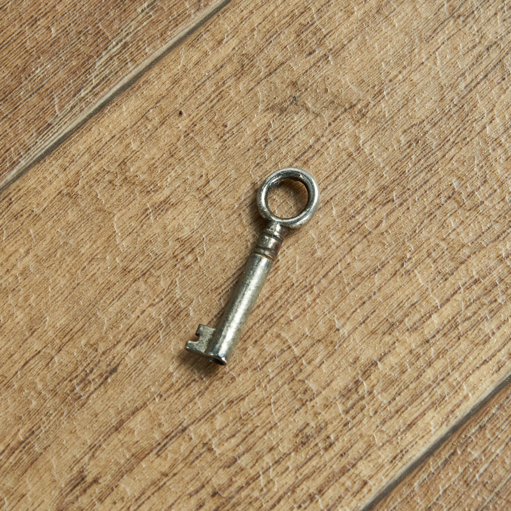 英国クラシック ウォールナット材 ブックケース / 食器棚