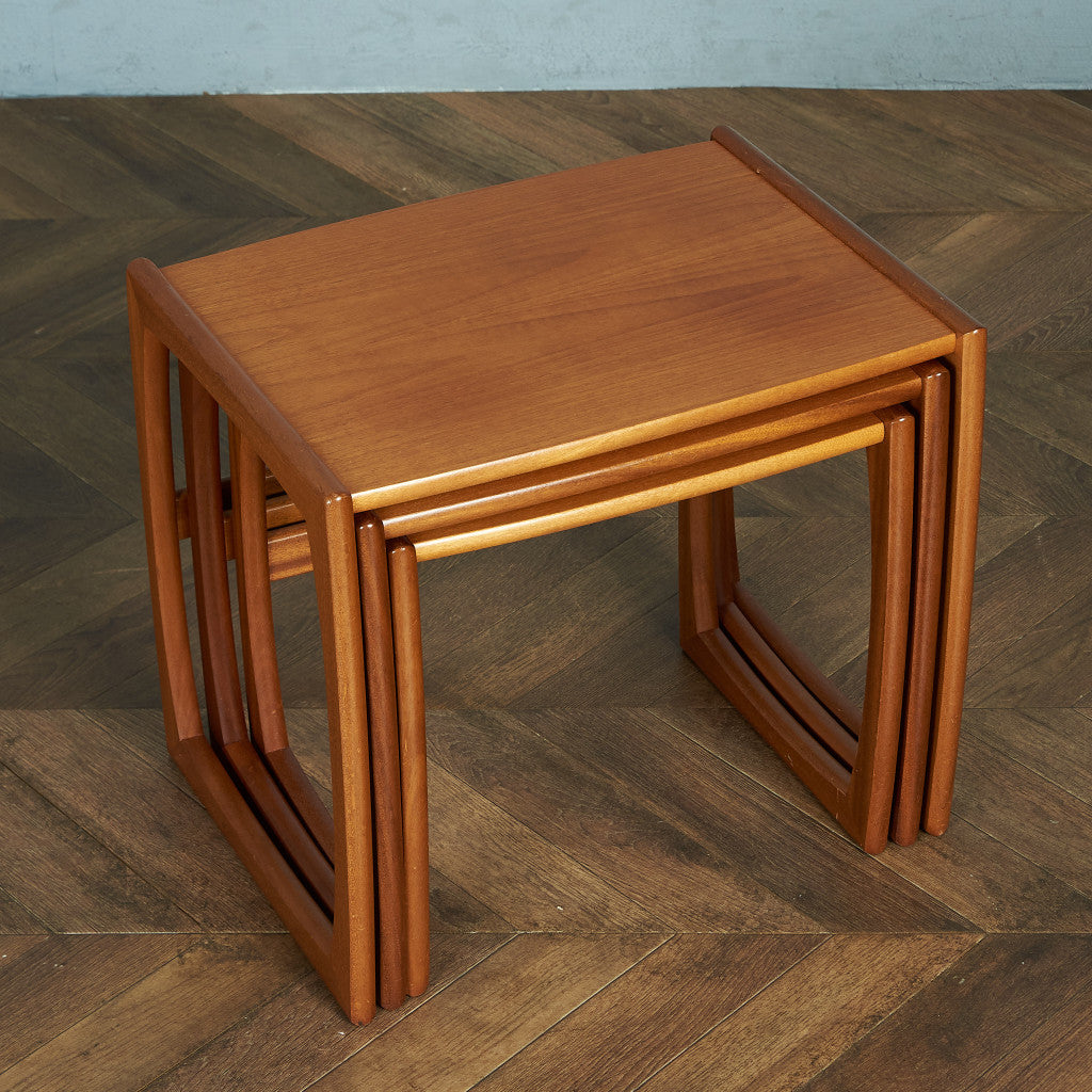 British Vintage Nesting Table #81673