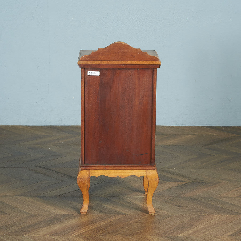 British Classic Bedside Cabinet #82054