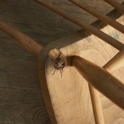 スティックバックチェア