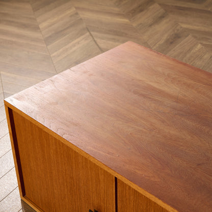 ヨーロッパ ヴィンテージ キャビネット